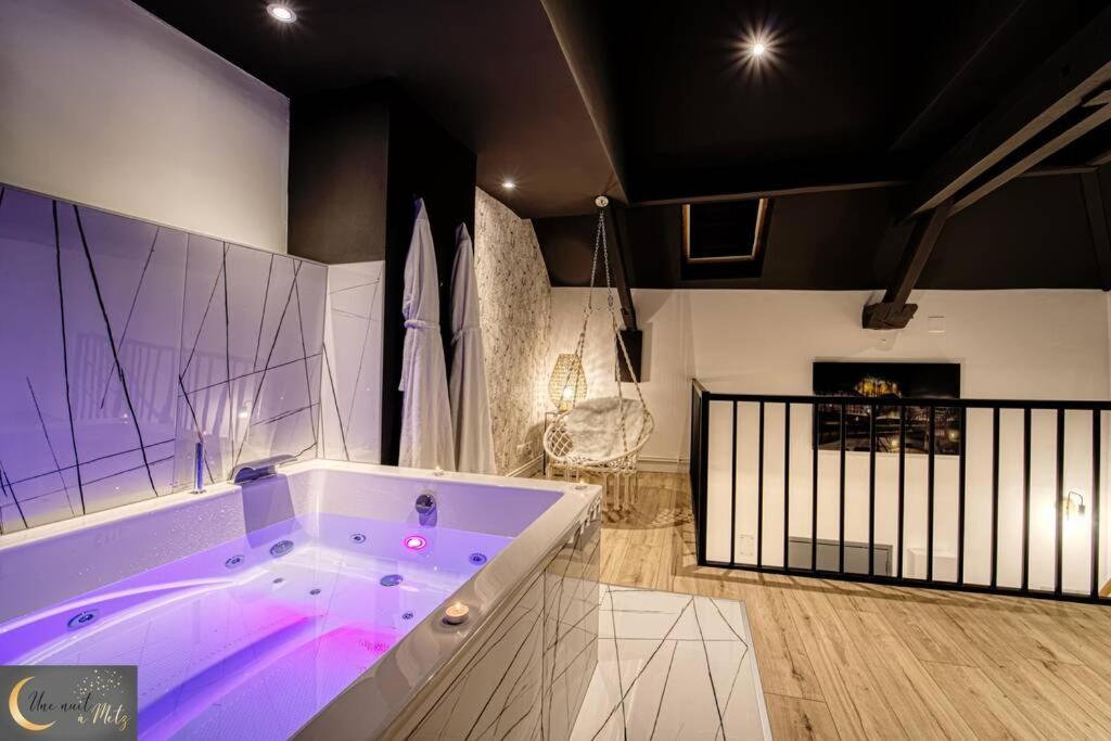 Le Loft Spa Au Coeur De メス エクステリア 写真